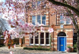 "St Clare's Oxford - английский для взрослых"