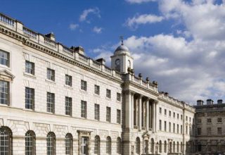 "King's College Bucksmore - английский для детей"