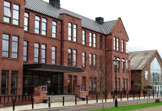 "Monmouth - английский для детей"