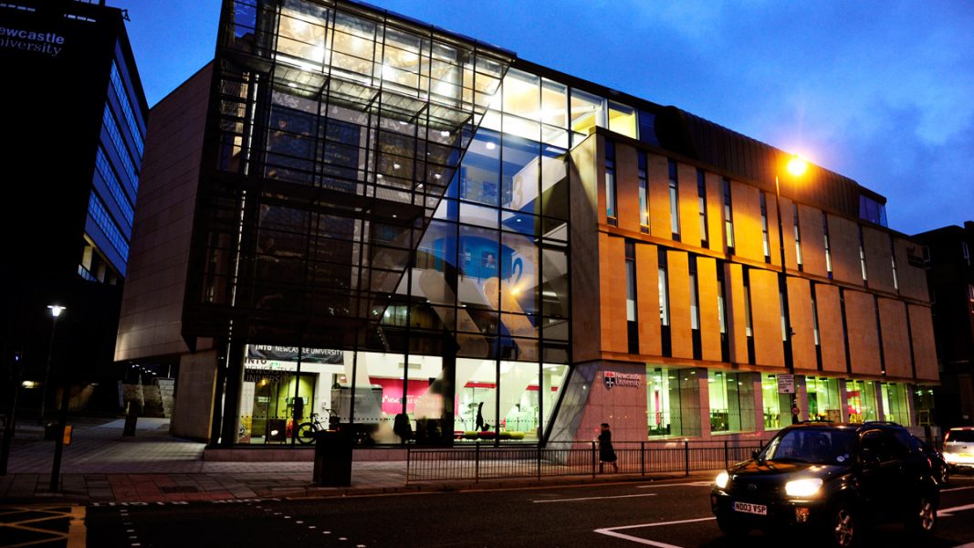 "INTO - английский для взрослых"