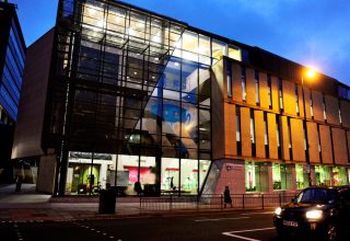 "INTO - английский для взрослых"