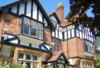 "St Clare's Oxford - анлийский для детей"