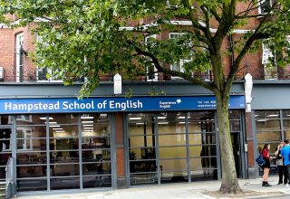 "Hampstead School of English - английский для взрослых"