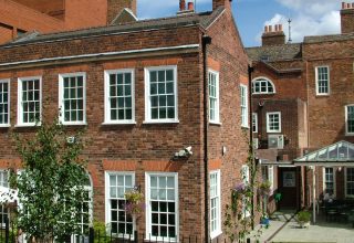 "Kingsway - английский для взрослых"