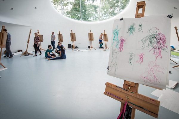 ="Образование в Англии, летние каникулы в Англии - Arts University Bournemouth-5"