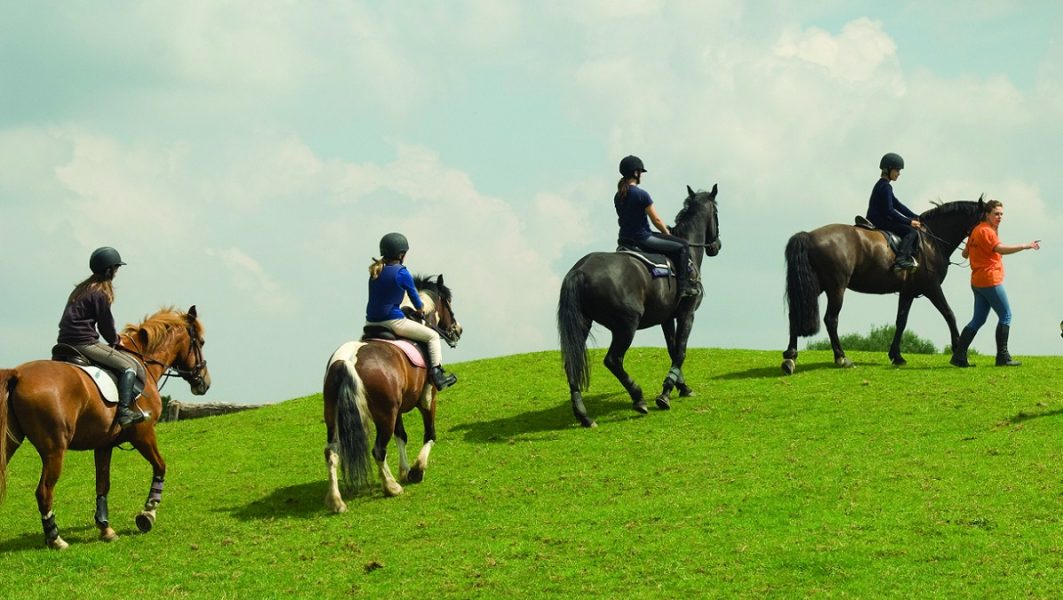 ="Английский в Англии для детей, летние каникулы в Англии - Worth School-6"