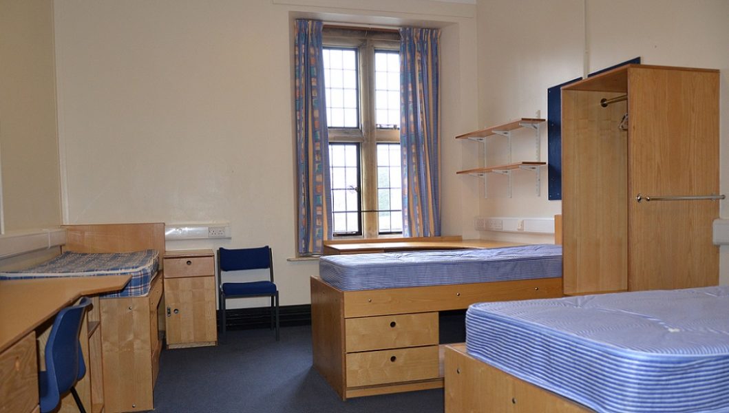 ="Английский в Англии для детей, летние каникулы в Англии - Worth School-5"