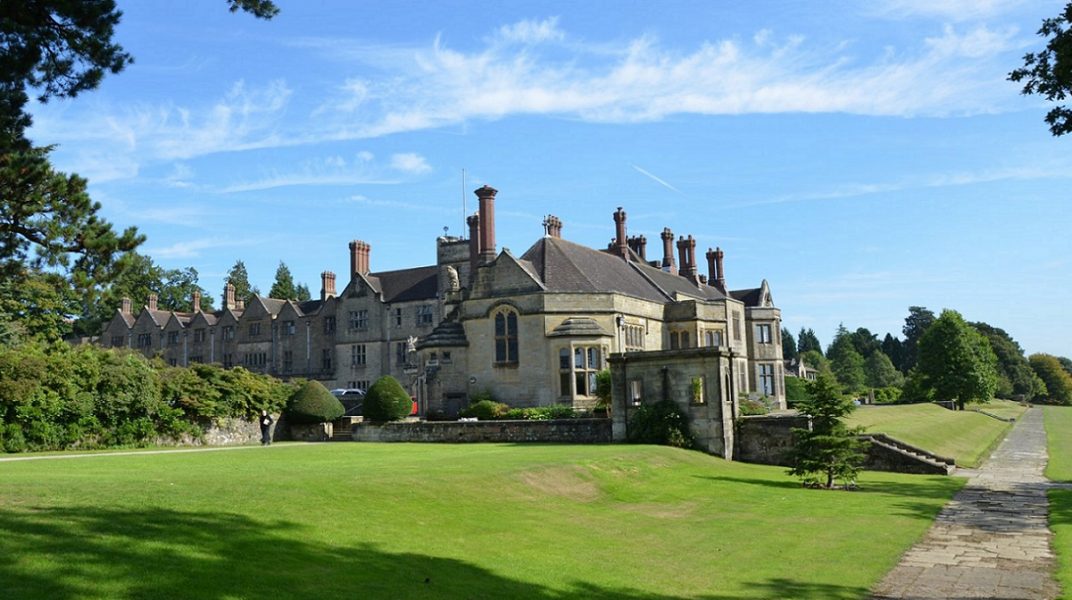 ="Английский в Англии для детей, летние каникулы в Англии - Worth School"