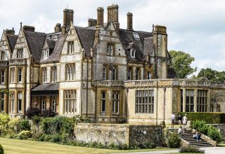 ="Английский в Англии для детей, летние каникулы в Англии - Clayesmore School"